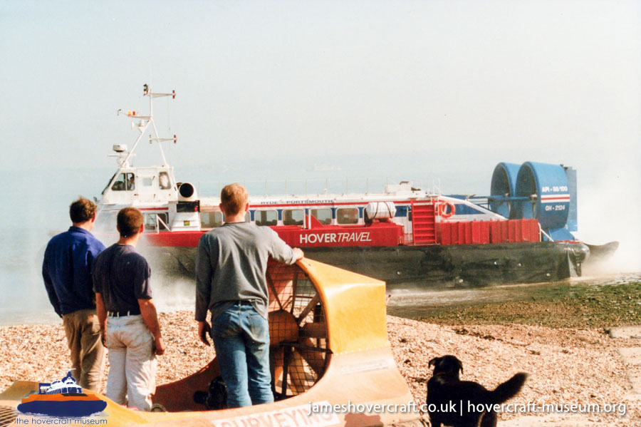 AP1-88 hovercraft promotional day by BHC -  (credit: The <a href='http://www.hovercraft-museum.org/' target='_blank'>Hovercraft Museum Trust</a>).